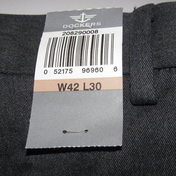 NWT DOCKERS Relaxed Fit Flat Front Comfort Khaki Gray Pants Size W42 - Picture 7 of 8
